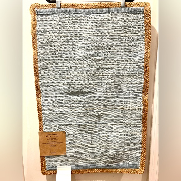 Timbuktu Woven Rug w Raffia Braided Trim 21 x 34 - Picture 6 of 7